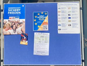 Plakate mit Informationen zum Ablauf der EU-Wahlsimulation am Burggymnasium Plakate mit Informationen zum Ablauf der EU-Wahlsimulation am Burggymnasium