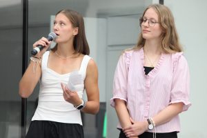 Lilly Peter während der Präsentation ihrer Ergebnisse des 37. Erfinderlabors