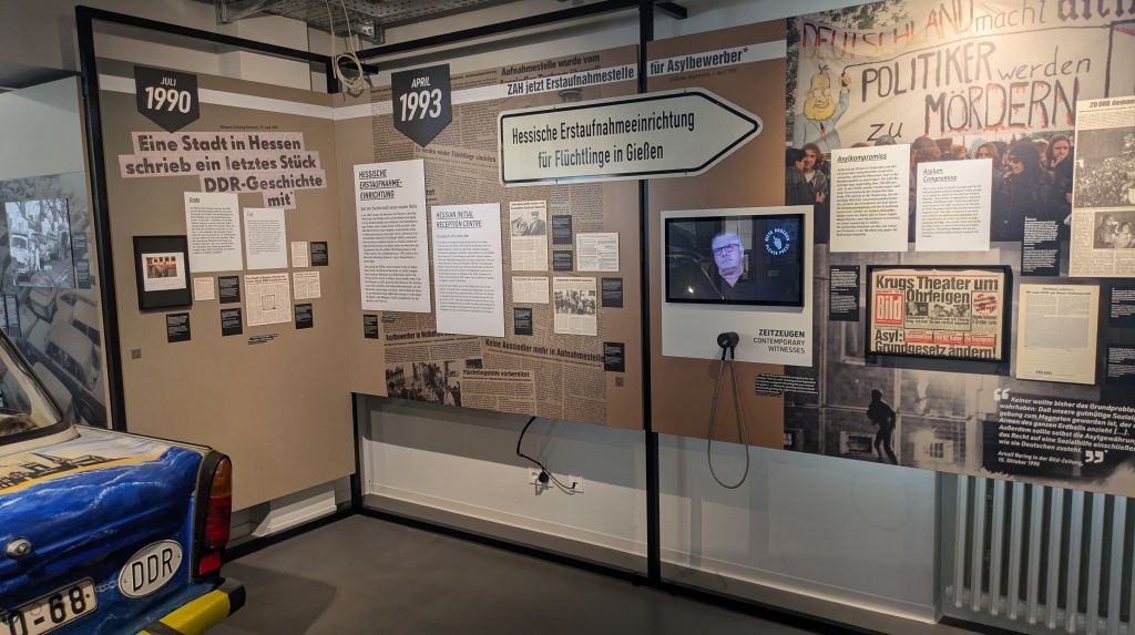 Hier sieht man ein Exponat der Gedenkstätte Notaufnahmelager Gießen.