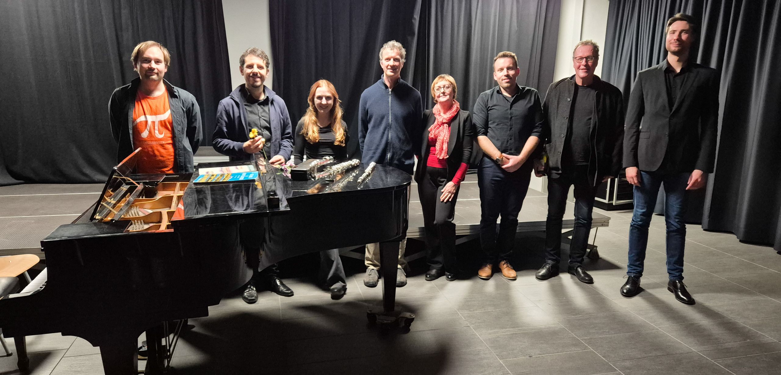 Dieses Foto zeigt die Akteure des Dezember-Burgkonzerts.