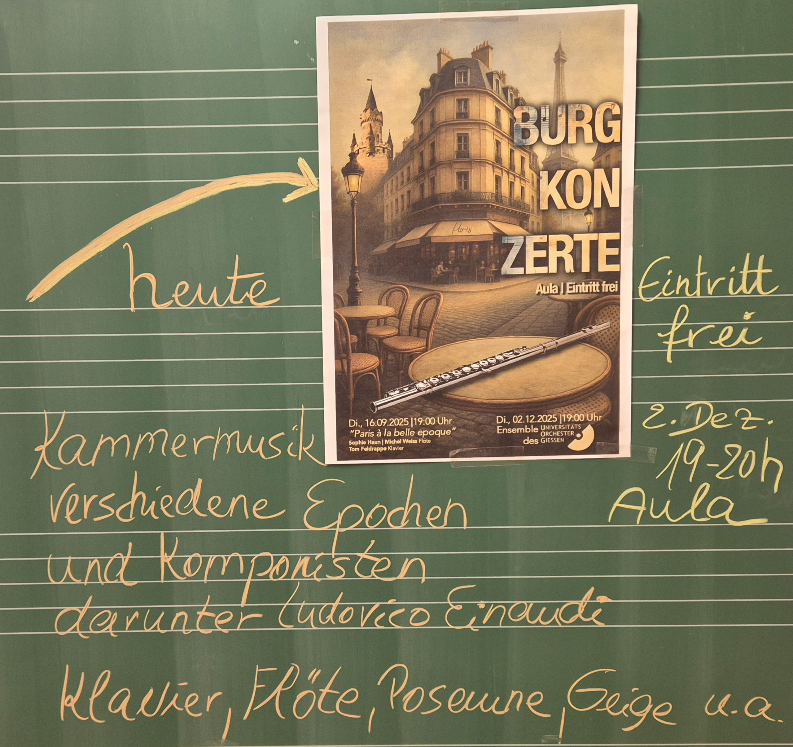 Dieses Foto zeigt die Ankündigung des Burgkonzerts.