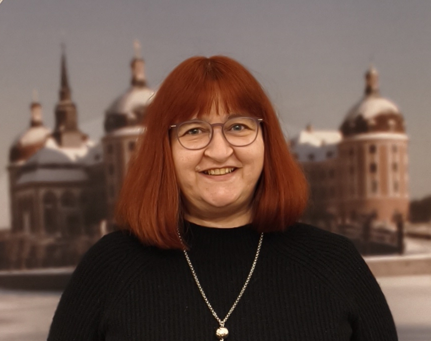 Dieses Bild zeigt Frau Knobloch-Neisel.