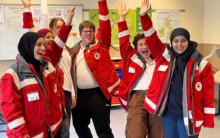 Auf diesem Bild sieht man die Wettbewerbsgruppe des Schulsanitätsdienstes des Burggymnasiums.