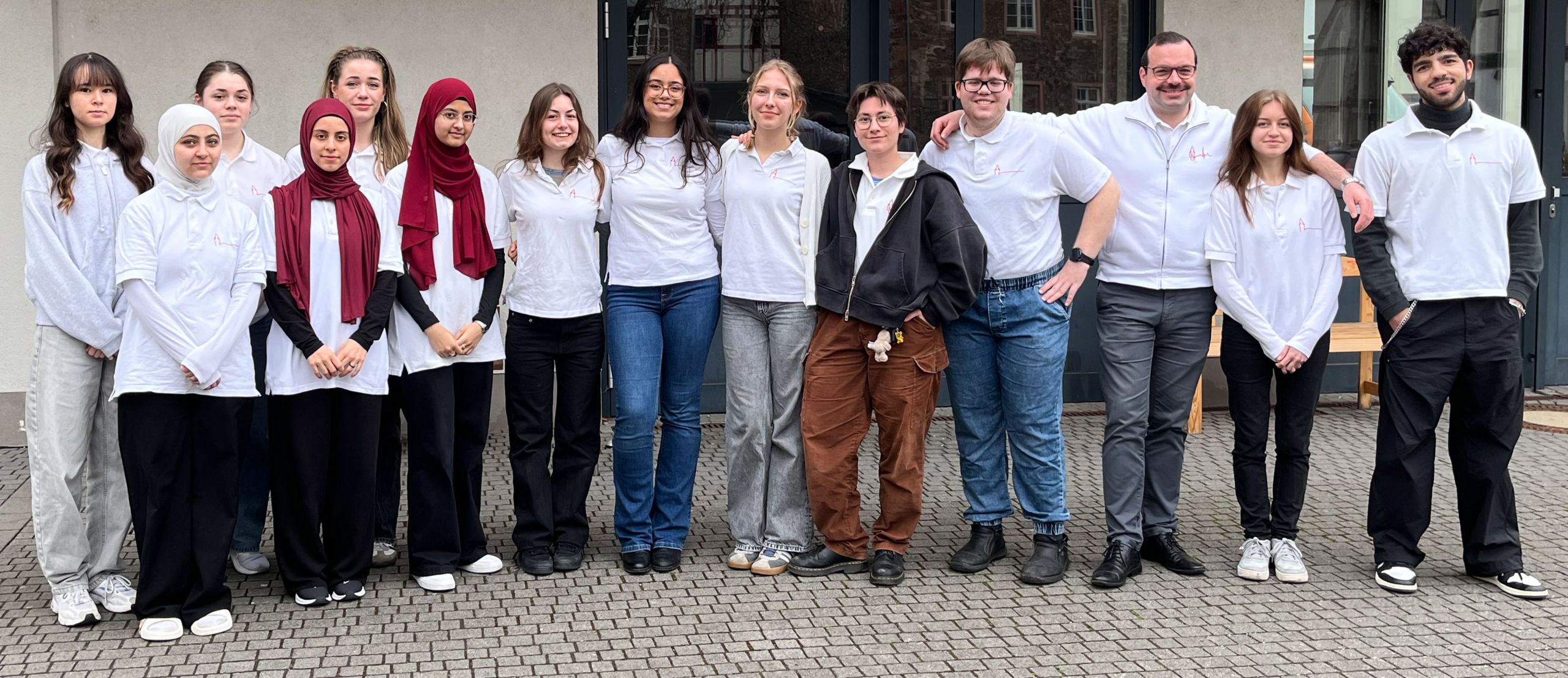 2026-03-17_SJ_BS I Auf diesem Bild sieht man die Einsatzgruppe des Schulsanitätsdienstes des Burggymnasiums bei der Blutspendeaktion.