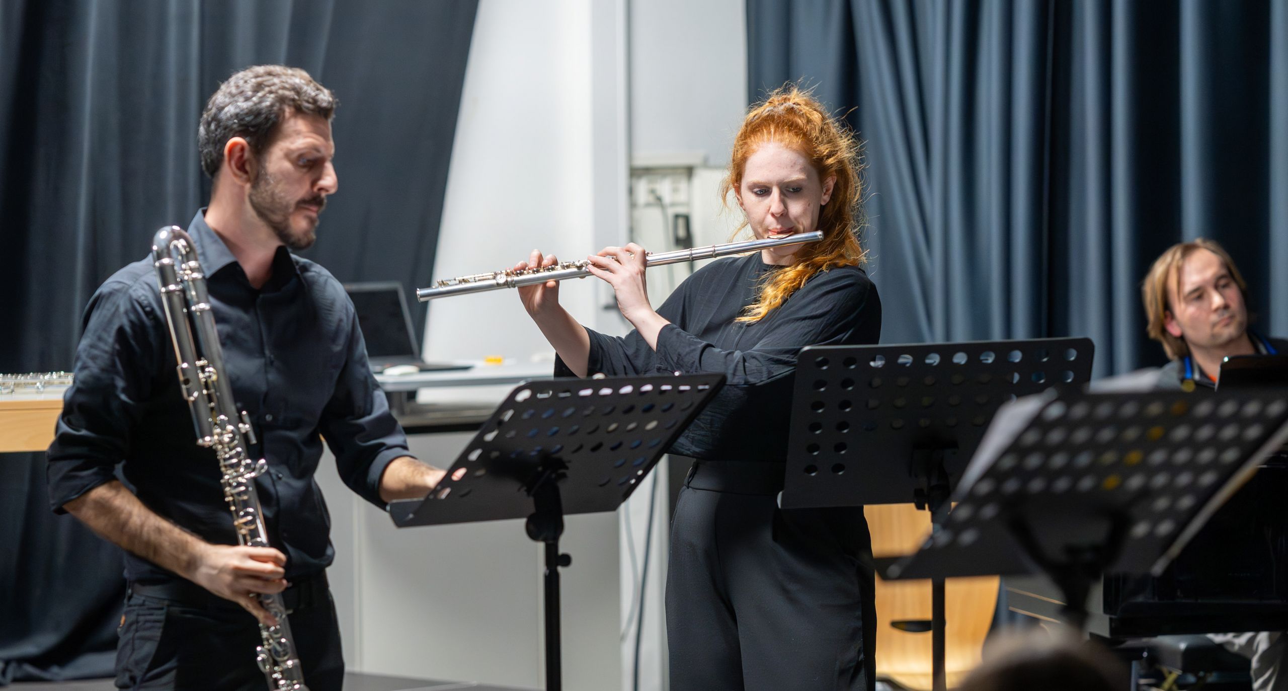 2026-03-24_LP_Wasserkonzert7-2 Dieses Bild zeigt Mitwirkende des Konzerts "Wasser" in Aktion.