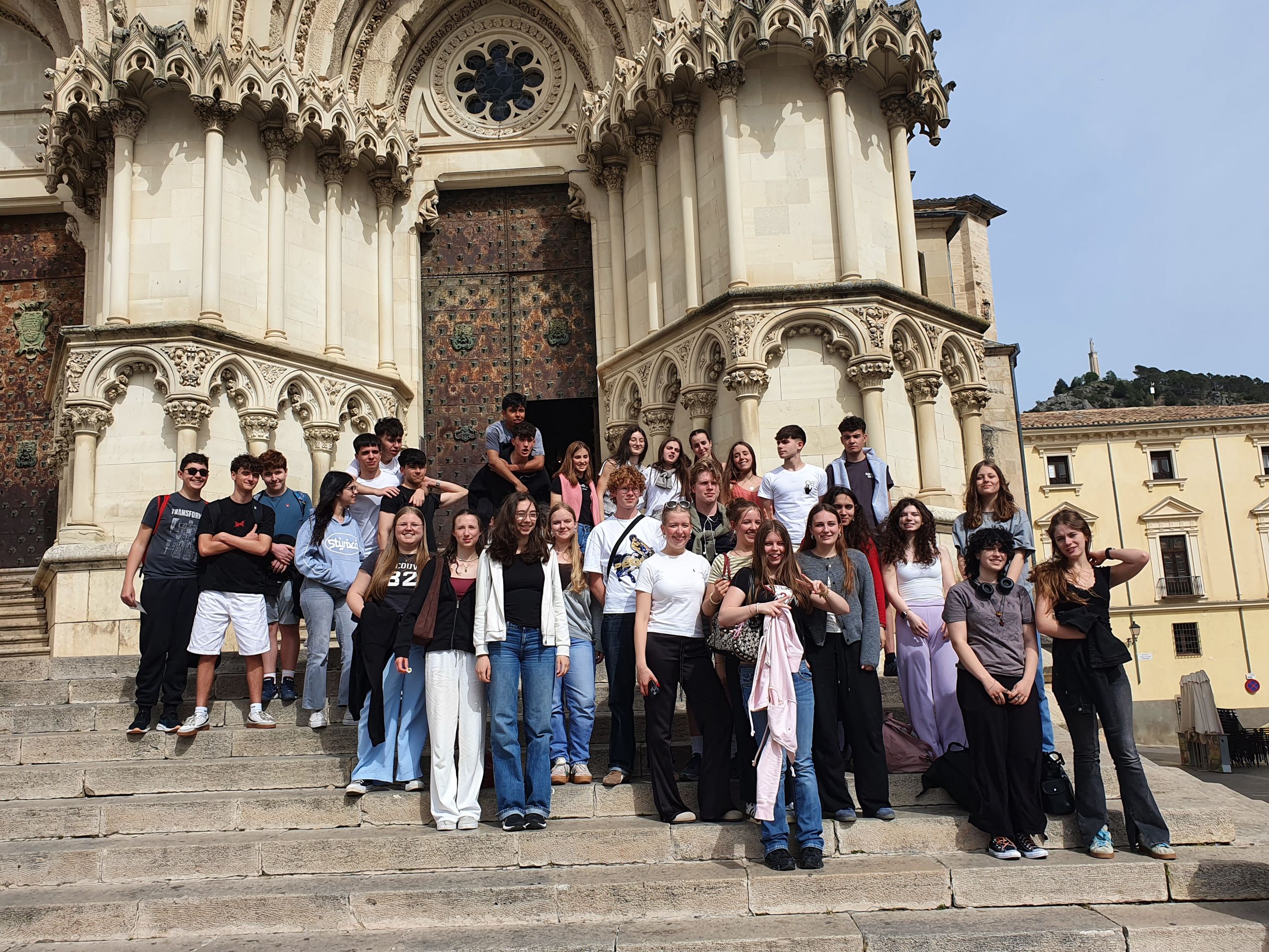 Gruppenbild der Teilnehmenden beim Schüleraustausch Friedberg–Albacete in Cuenca